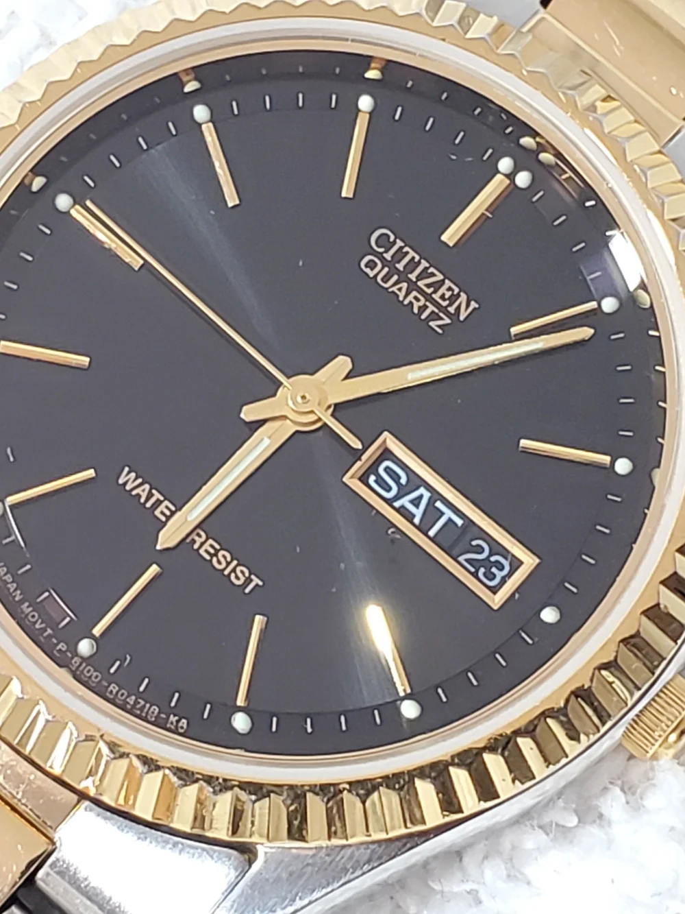 Vintage Citizen CQ Men Presidential Day Date Gold Tone Quartz Watch Black Dial